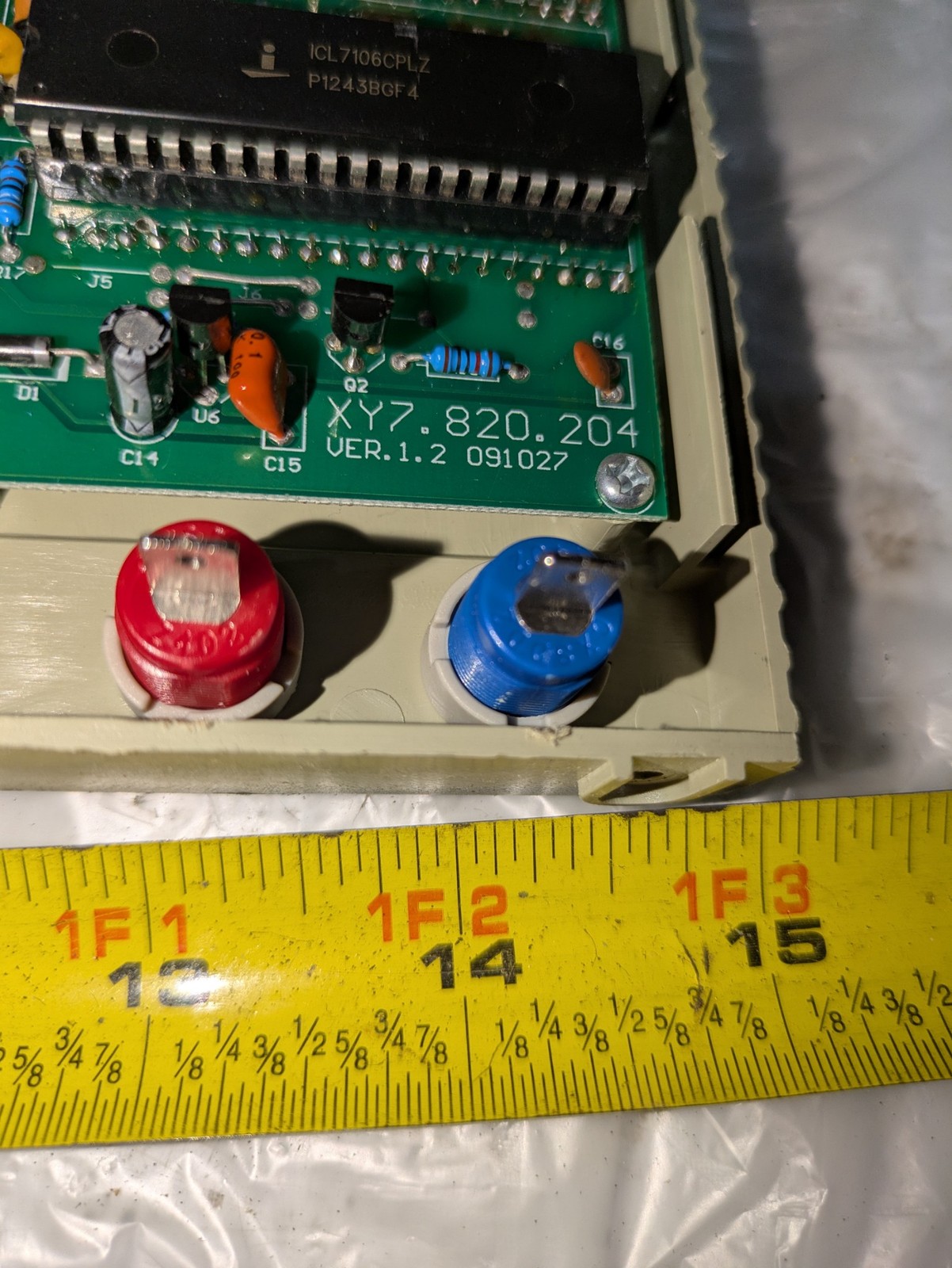 EXTECH 382202 DC POWER SUPPLY XY7.820.204