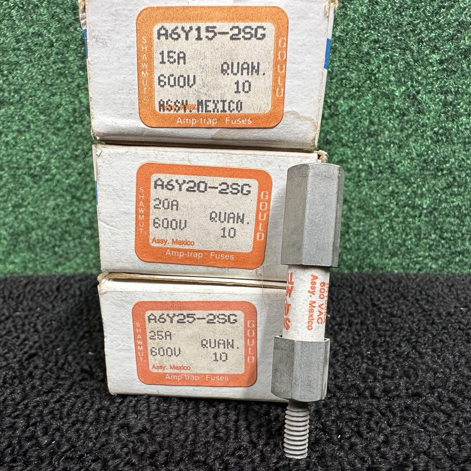 Gould Shawmut Fuse Lot – A6Y15-2SG x8, A6Y20-2SG x8, A6Y25-2SG x9