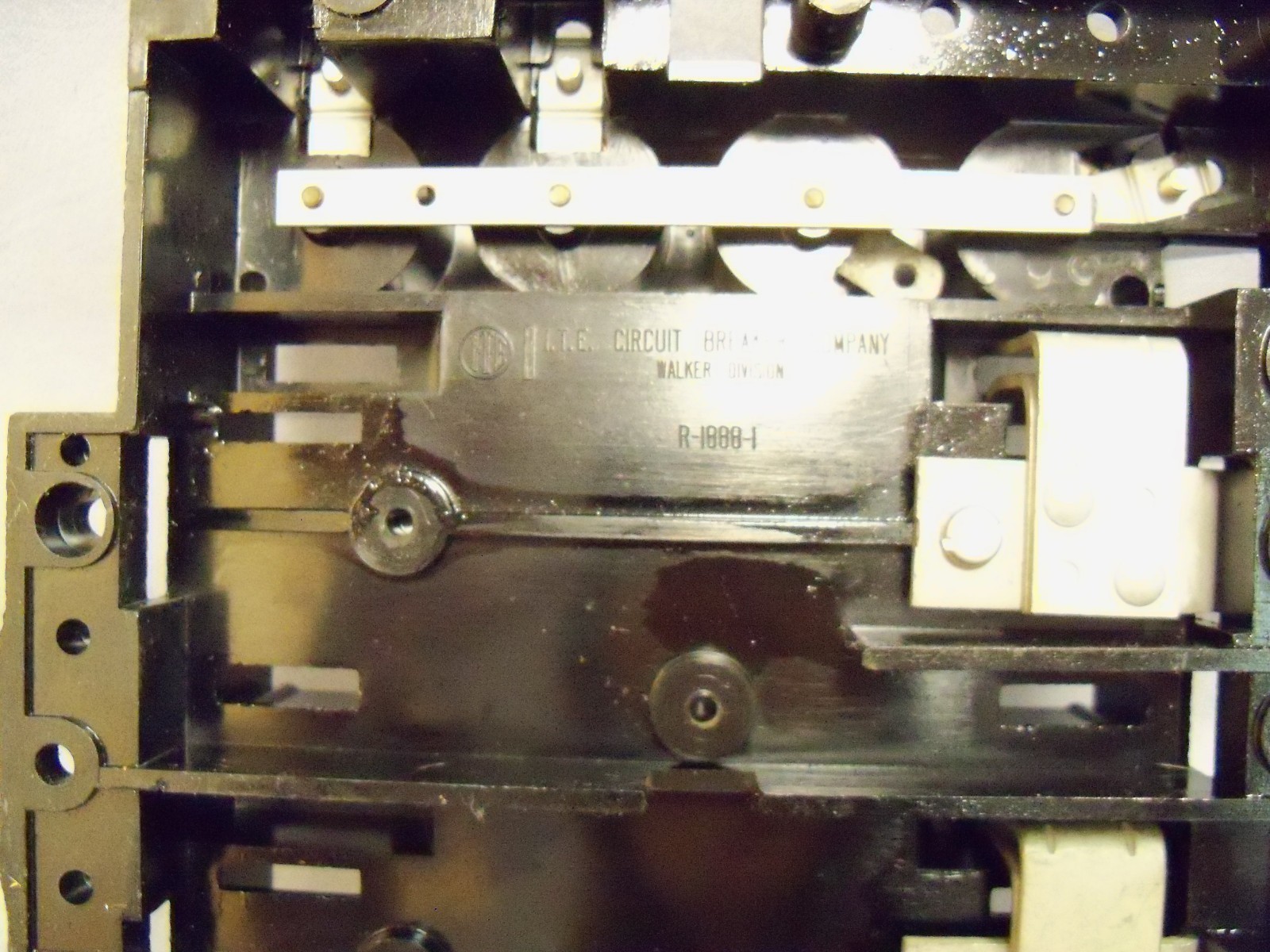 Weco / ITE R-1888-1 Fuse Block w 100A Fuse Pull Out