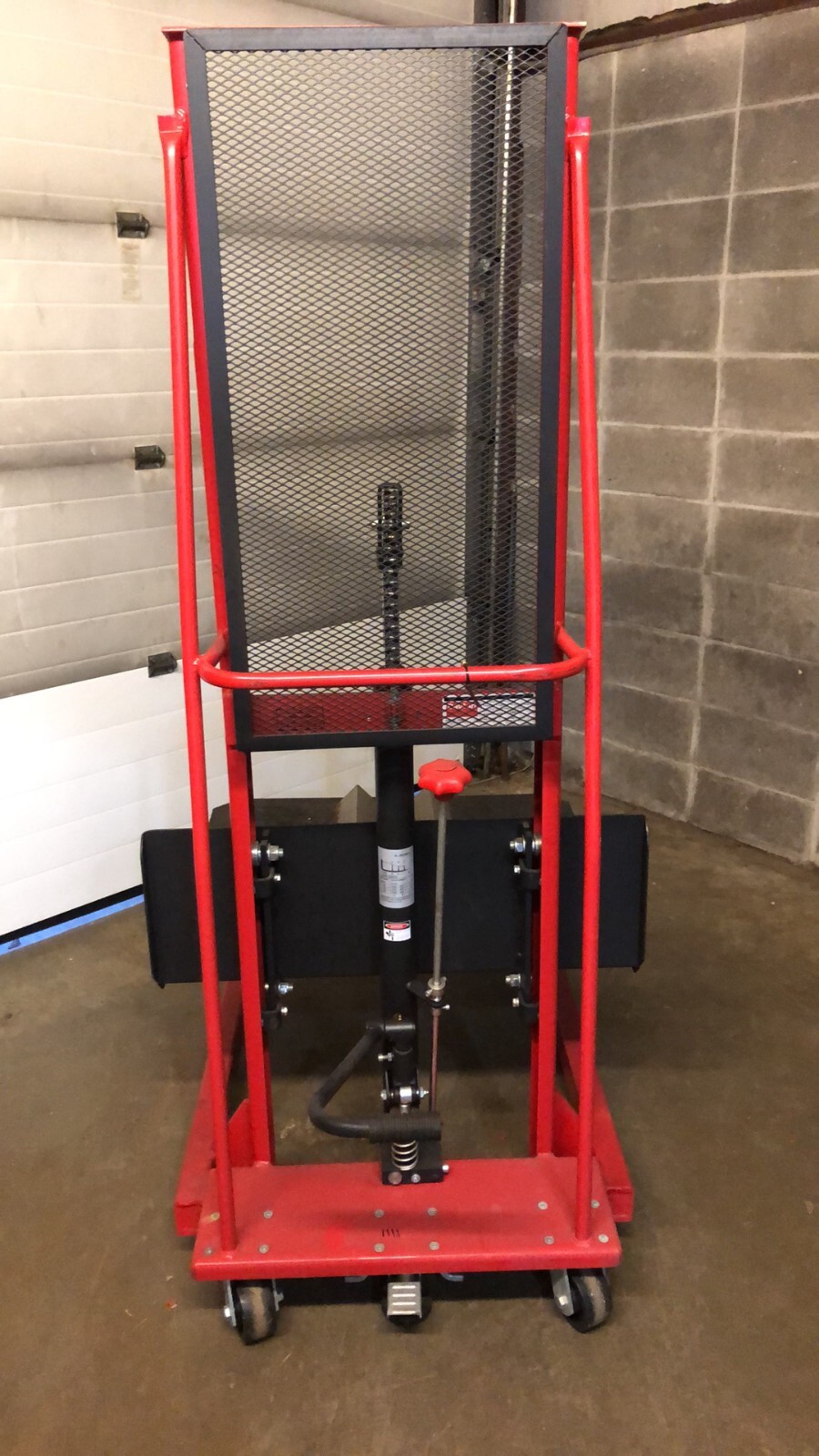 DAYTON 2MPT5 Manual Platform Lift Truck