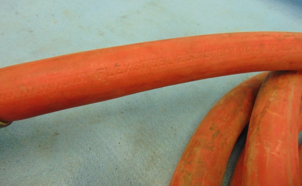 GOODYEAR FLEXSTEEL HOSE 250, 1.31″ O.D., 3/4″ I.D., 2792 STEAM 250 PSI, RED 12’L