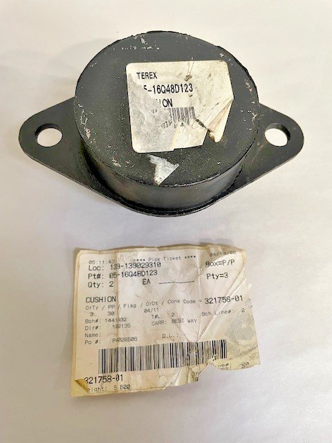 TEREX 05-16Q48D123 CUSHION