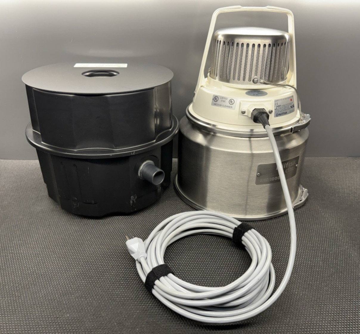Nilfisk IVT 1000CR Vacuum with Safe-Pak,