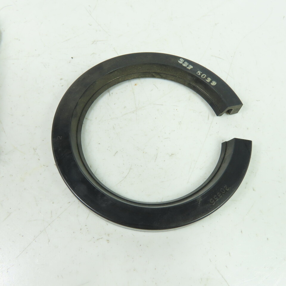 Garlock 23 x 5023 Klozure Oil Seal