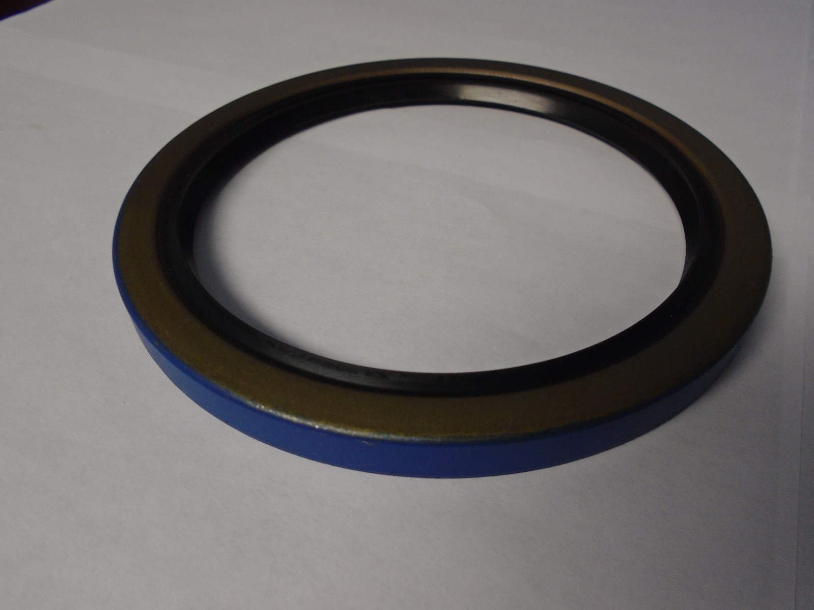 TCM Dichtomatik Oil Seal 42523TB, 4.50″ Shaft, 5.251″ OD, 0.375″ Width