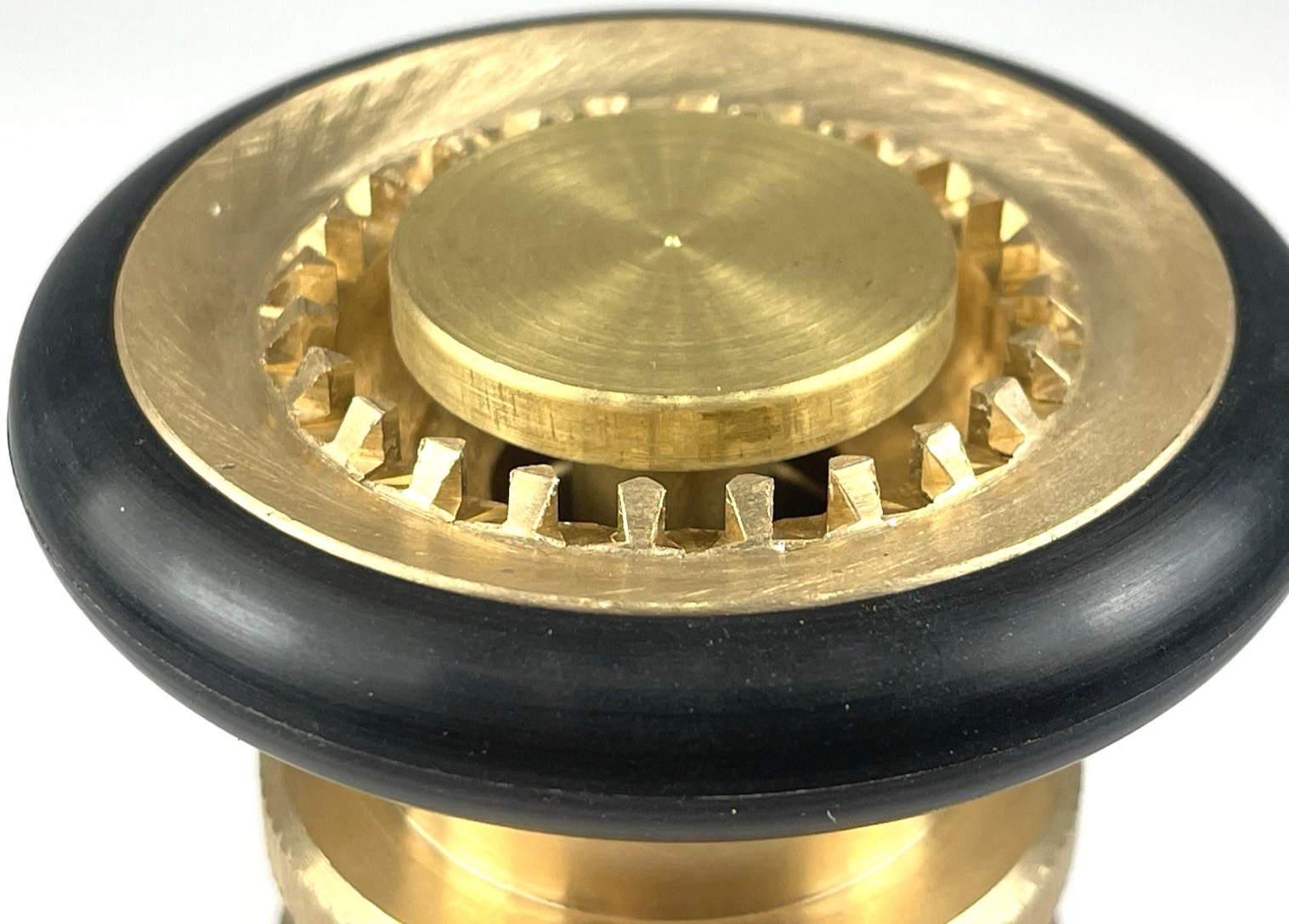 Brass Fog Nozzle/ Fire Hose Nozzle w/ Bumper 1-1/2″ Opening – Twist Open/ Close