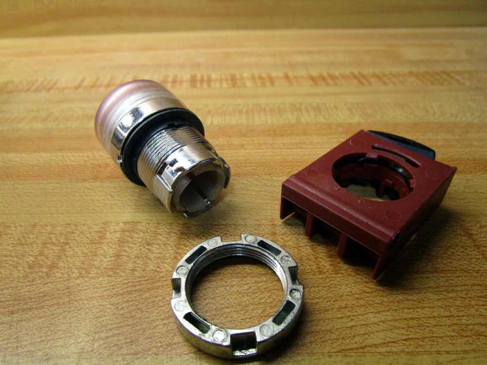 General Electric P9CPLRGD Illum. Pushbutton Operator
