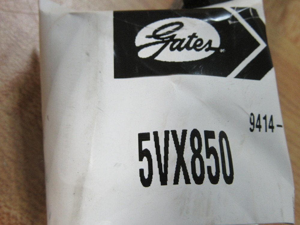 Gates 5VX850 Super HC Vextra Notched V-Belt