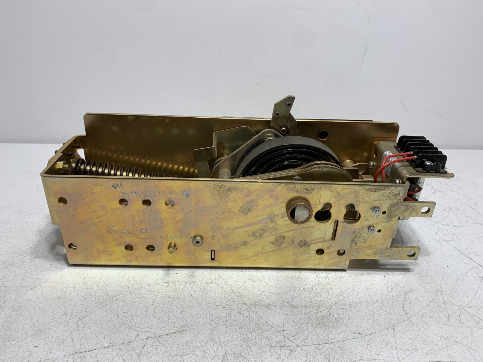 Shunt Trip Operator for 15kV 1600A Switchgear w/ Manual Lever & Coil