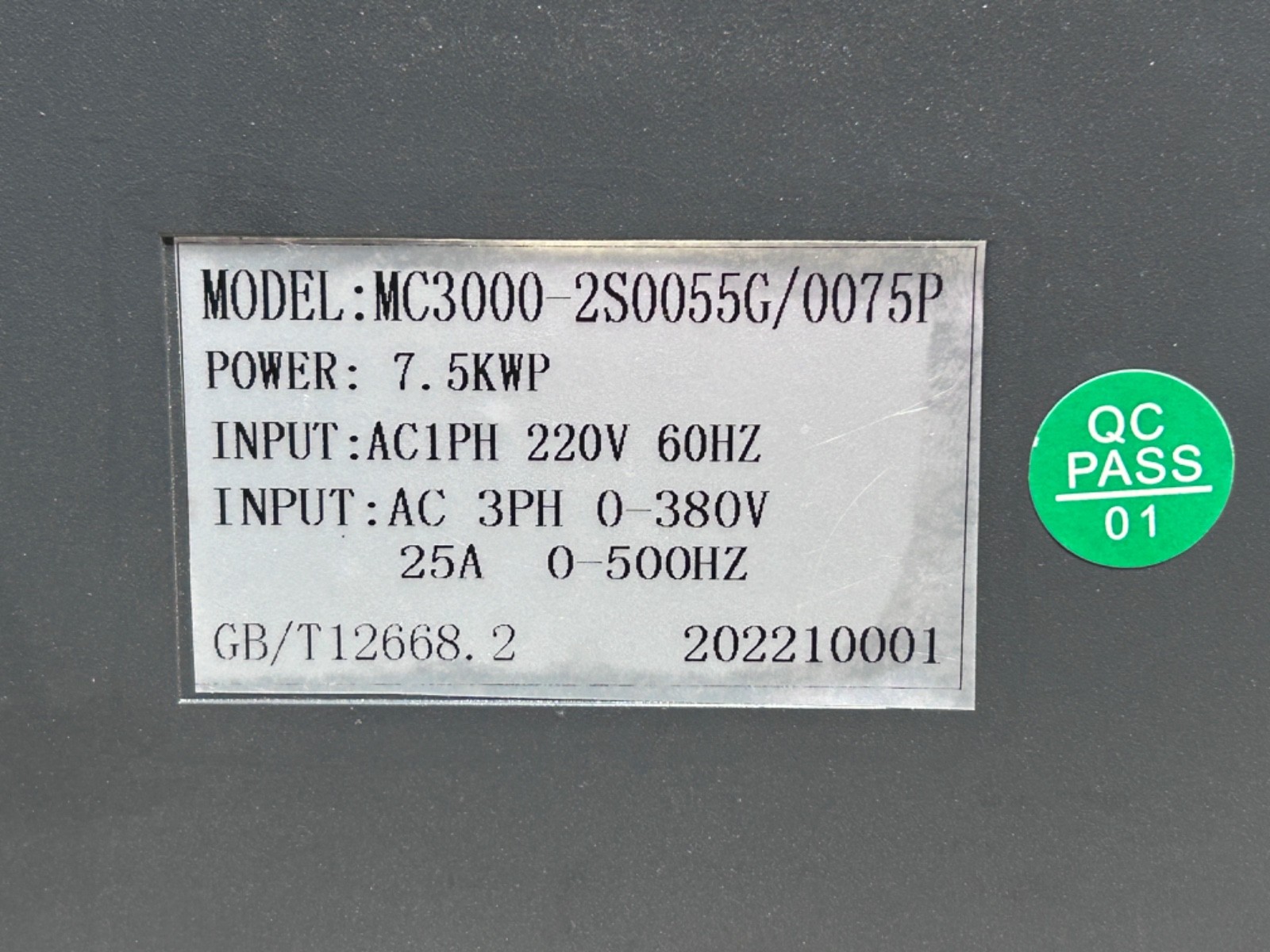 Inverter MC3000 2S0055G/0075P, 7.5KWP, AC 1 PH 220V or 3PH 380V, 25A, 500HZ
