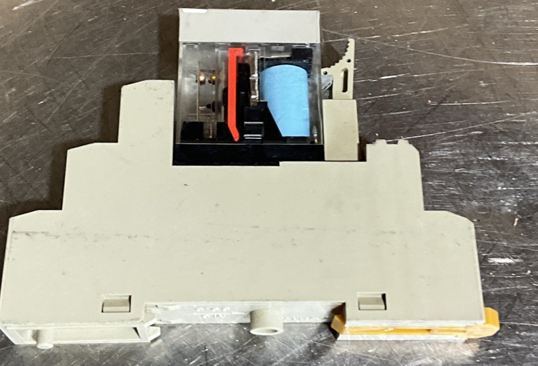 Omron G2R-1-S/0713EW Socket & Relay