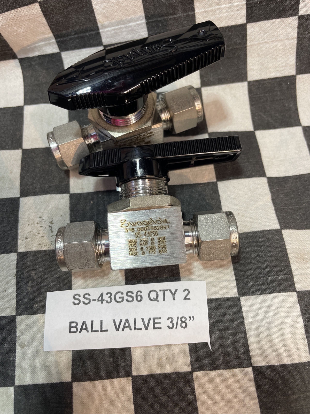 SWAGELOK SS-41GS2 SS-41S2 SS-42GS4 SS-43GS4 SS-43GS6, VALVE 1/8″ 3/8″, LOT OF 7