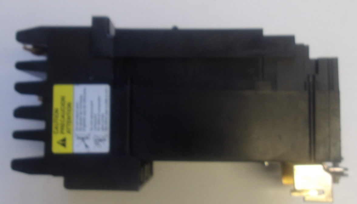SQUARE D MOLDED CASE CIRCUIT BREAKER HG 060 50/60 HZ 50 AMP 3 POLE P/N HGA36050