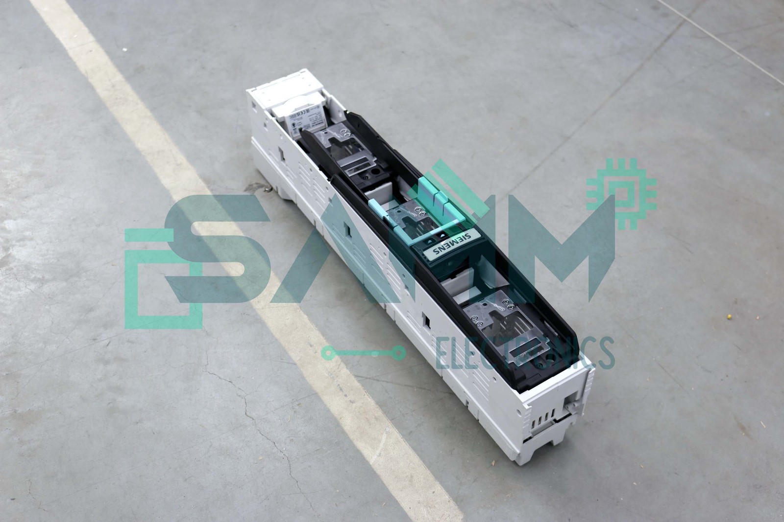 SIEMENS 3NJ4133-3BF01 IN-LINE FUSE SWITCH DISCONNECTOR 3-POLE SELECTABLE New