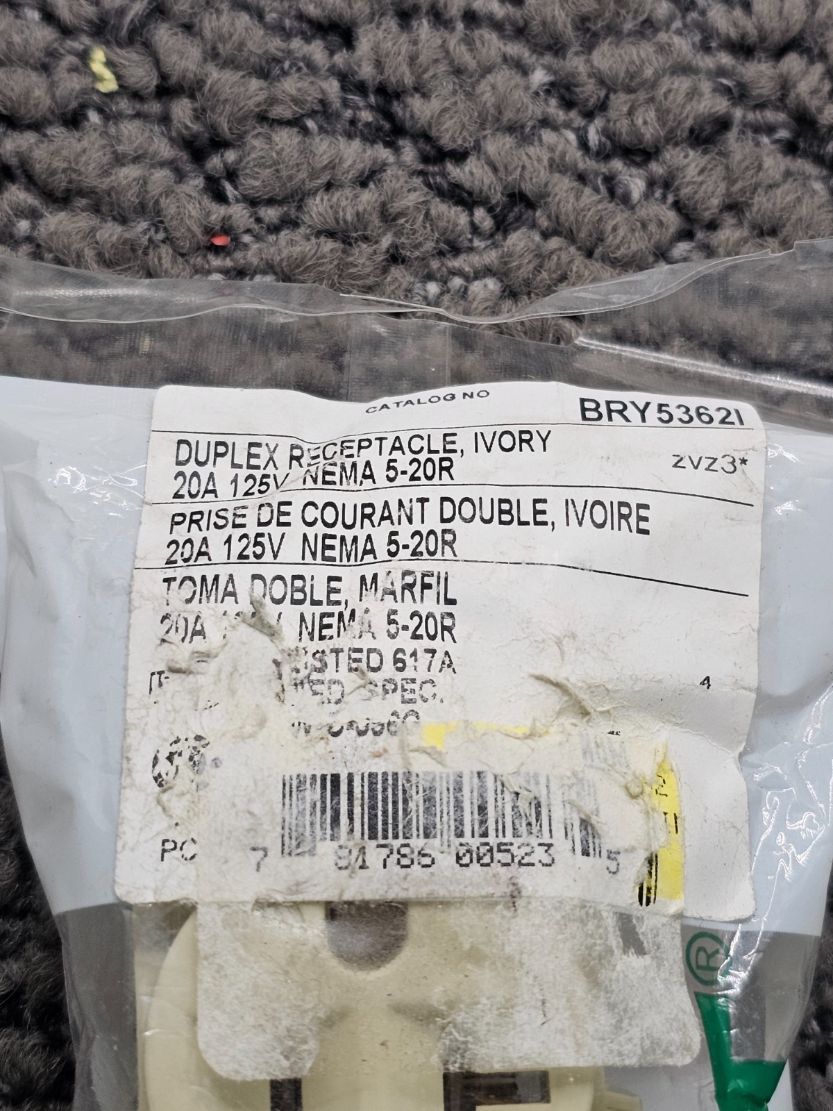 (QTY 6) Bryant BRY5362I 20A 125V Duplex Receptacle NEMA 5-20R Ivory