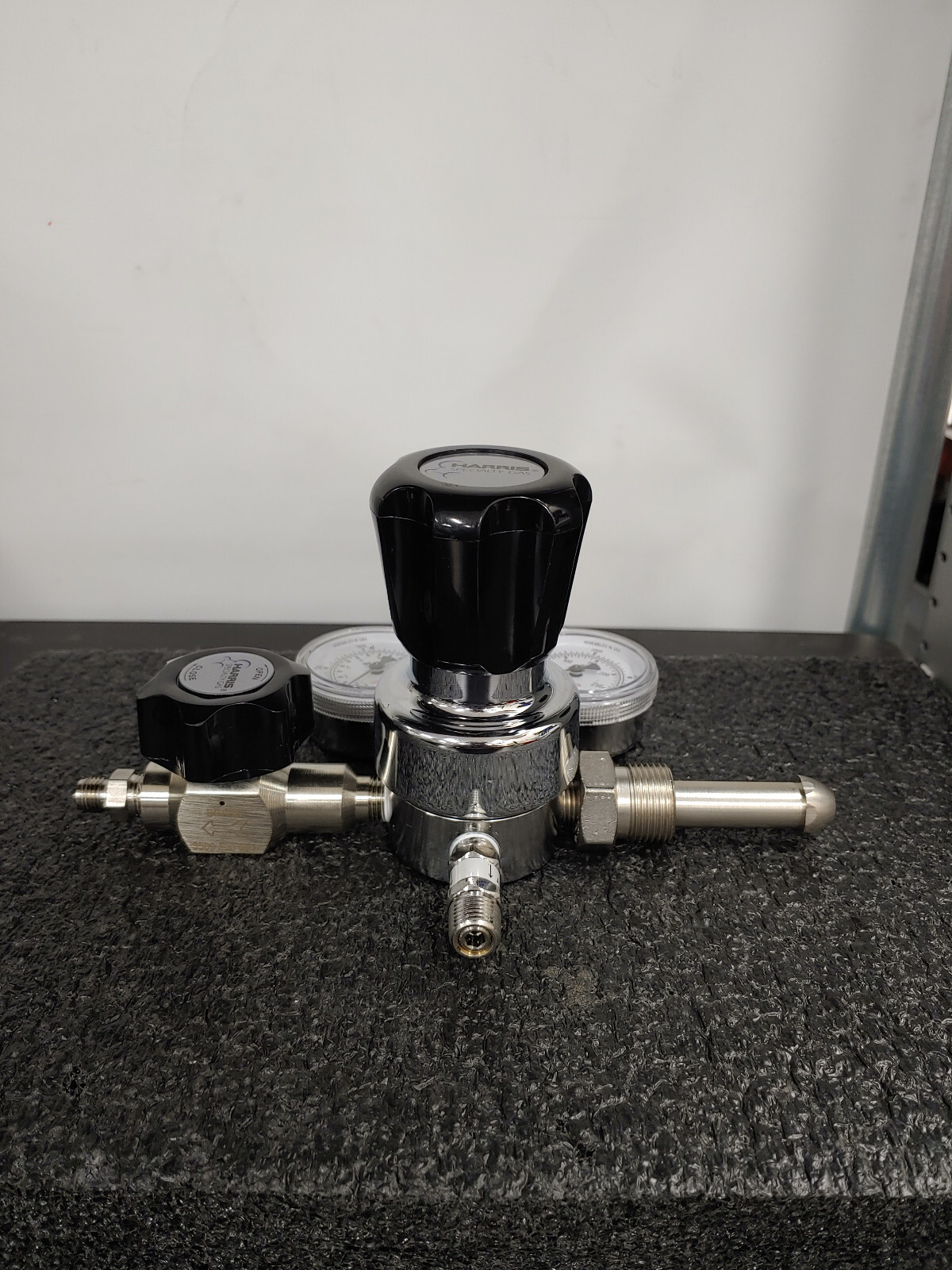 HARRIS KH1145 High Purity Single Stage Gas Regulator