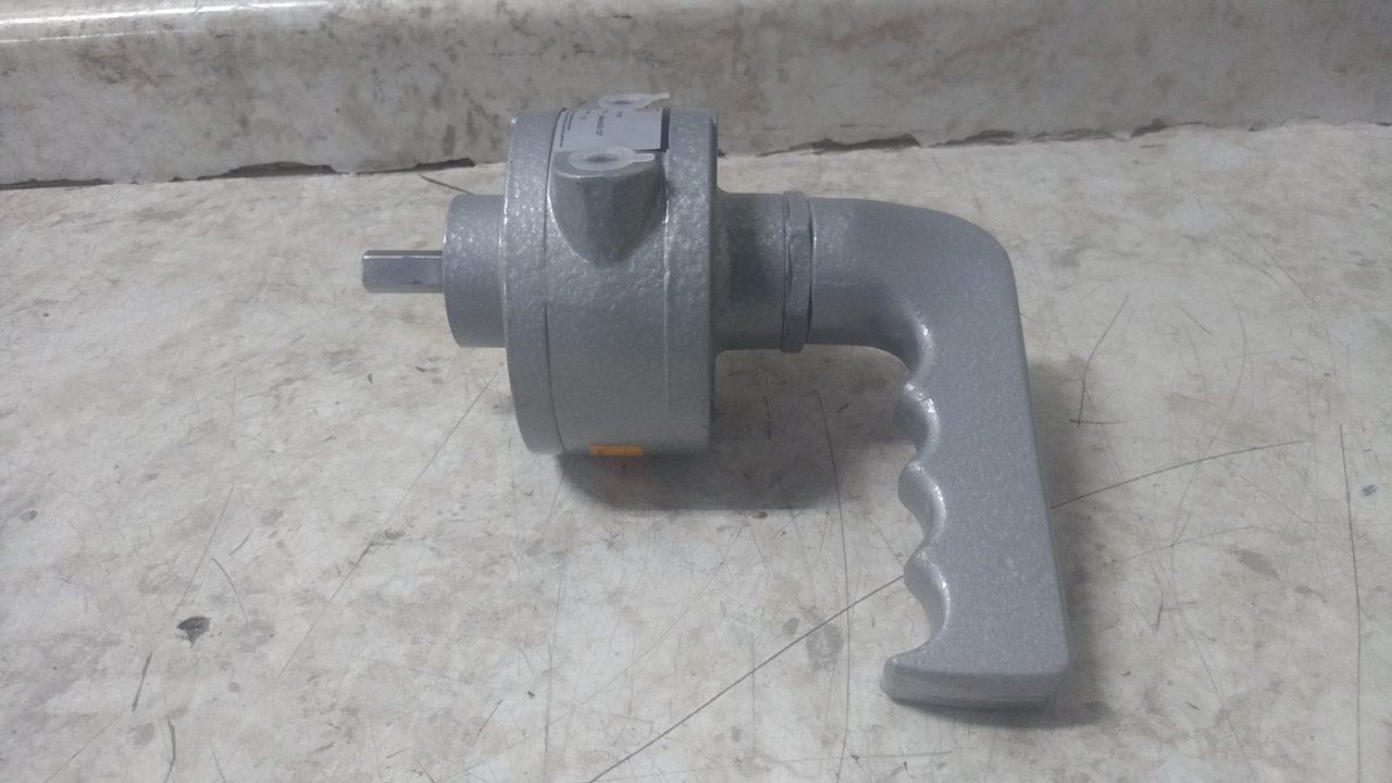 Dayton 32V130 1/2 HP 100 Max RPM 20-1/2 In Shaft Length Handheld Air Mixer