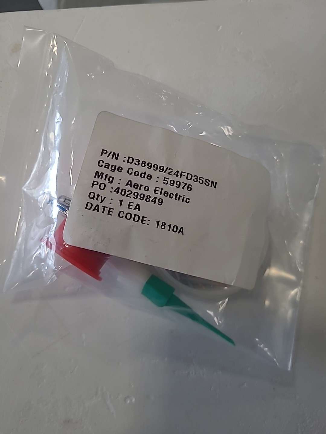 AERO-ELECTRIC CONNECTOR D38999/24FD35SN 37 Position Circular Connector Plug
