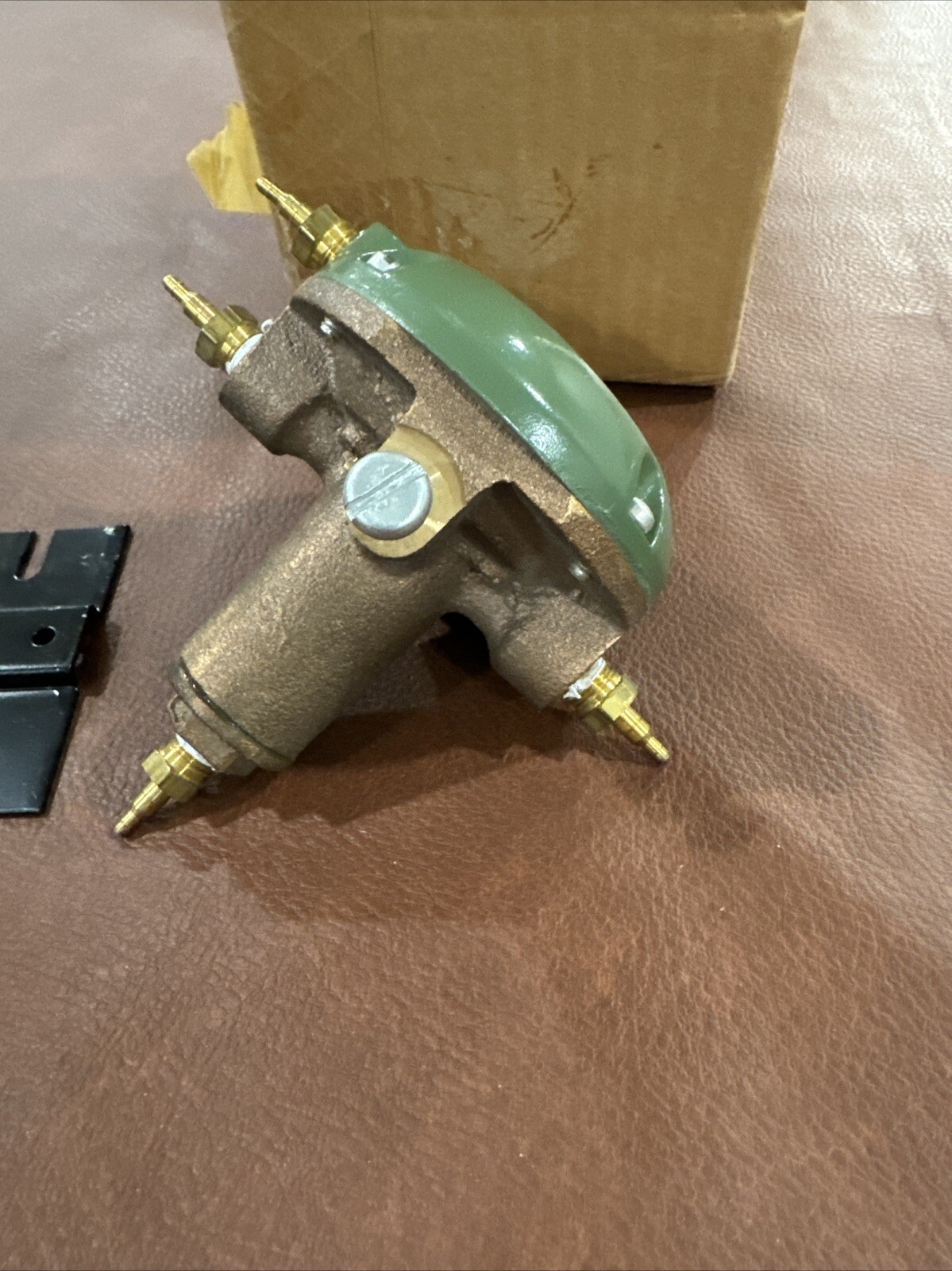 Johnson Controls V-6133-1 Air Switching Valve W/ Adapters 1/8” 3 Way Valve #JB3