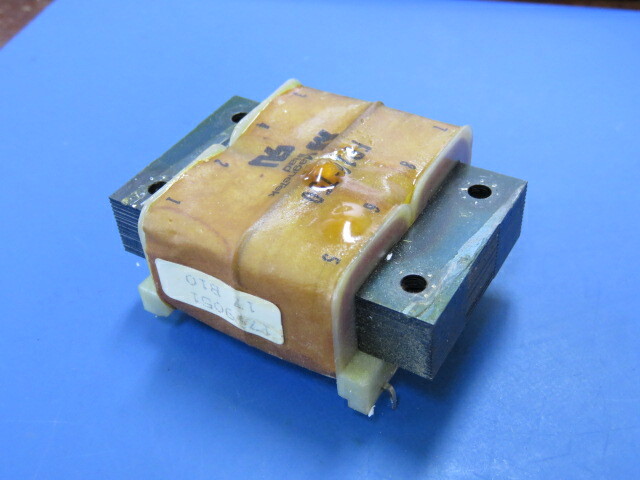 MAGNETEK/ TRIAD FP16-750 Qty of 2 per Lot Isolation Transformer, Flat Pack, 12