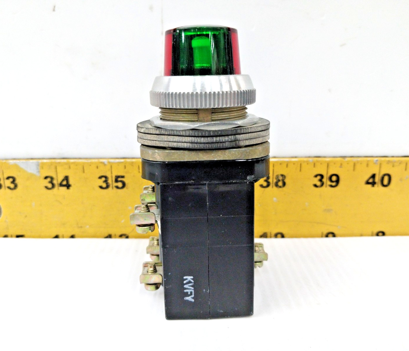 Allen-Bradley Cluster Pilot Light Type 13 Red & Green 24 VDC 800T-QCL424GRGR