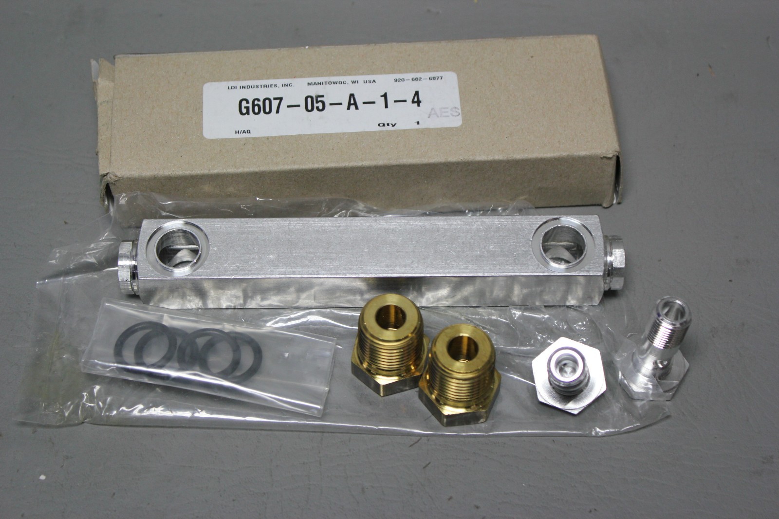 NEW LDI CLOSED CIRCUIT LIQUID LEVEL GAUGE G607-05-A-1-4