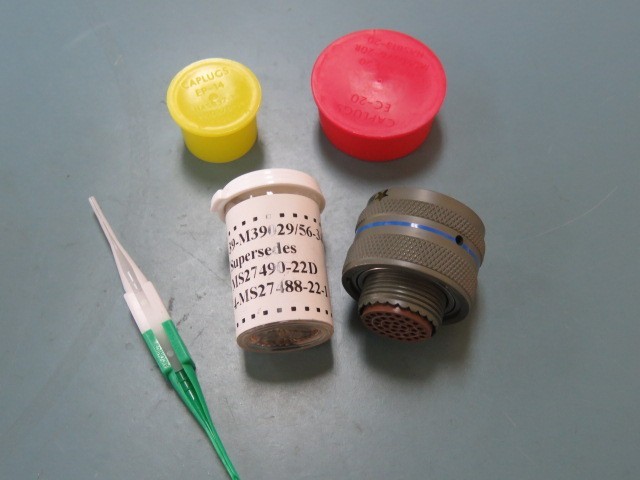 1X AERO MS27467T15B35S 37 Position Circular Connector Plug Female