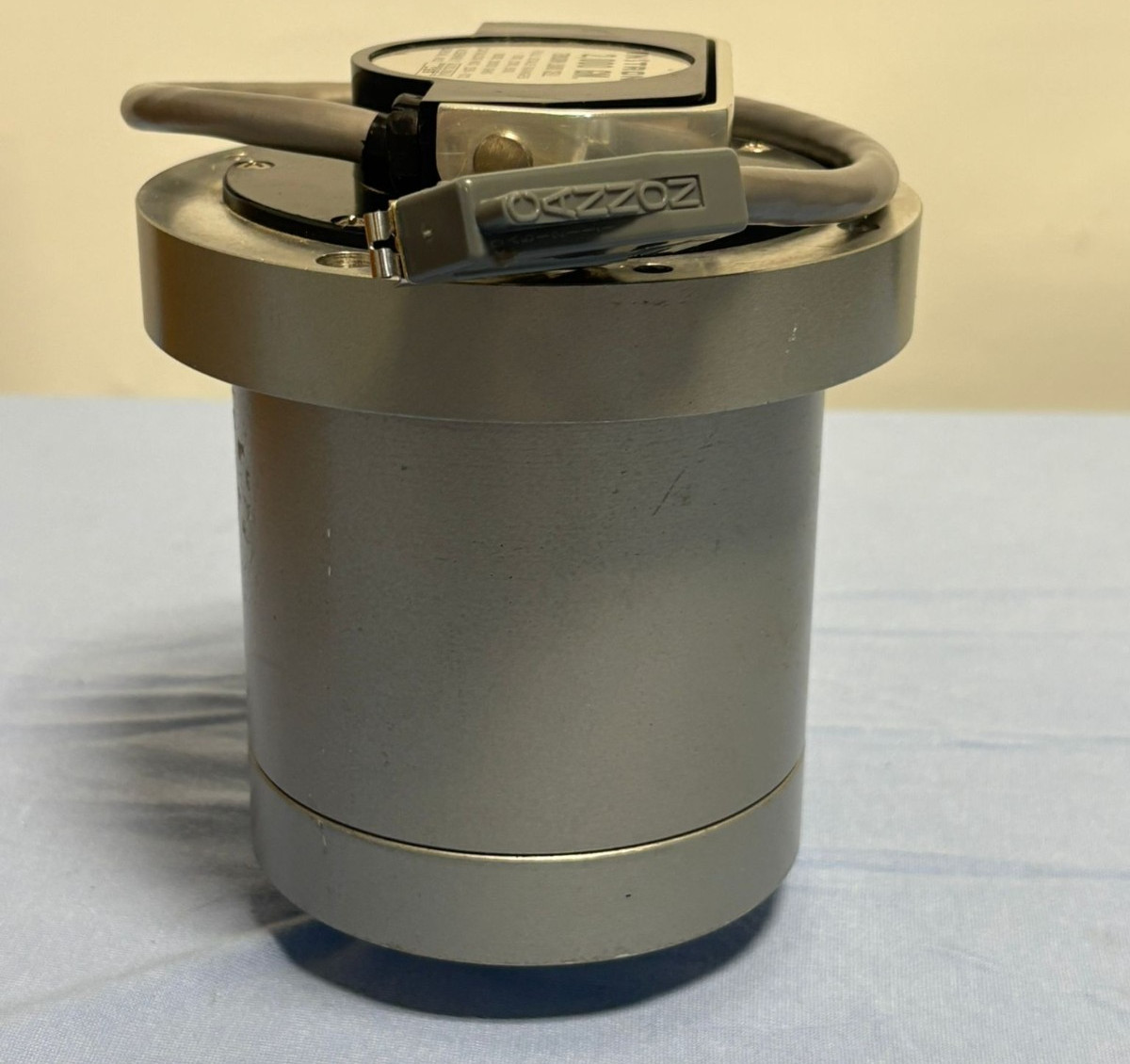 INSTRON 2000 GM. FS Ranges 100 to 2000 GMS Tension Load Cell A30-38(A), 2511-102
