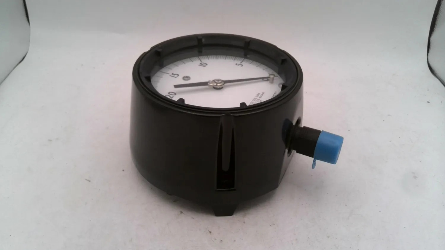 ASHCROFT 45 1279SS 04L 30/0 INH DURAGAUGE PRESSURE GAUGE