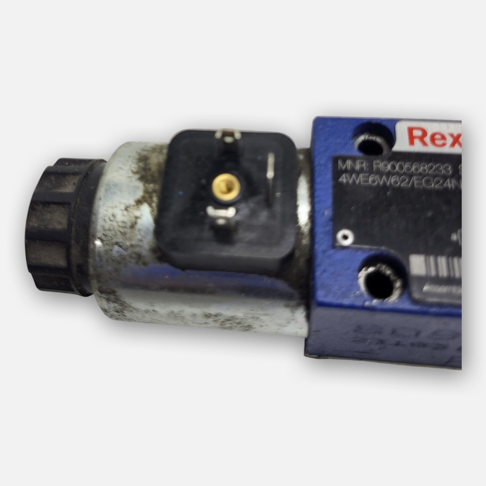 REXROTH R900568233 HYDRAULIC VALVE 4WE6W62/EG24N9K4