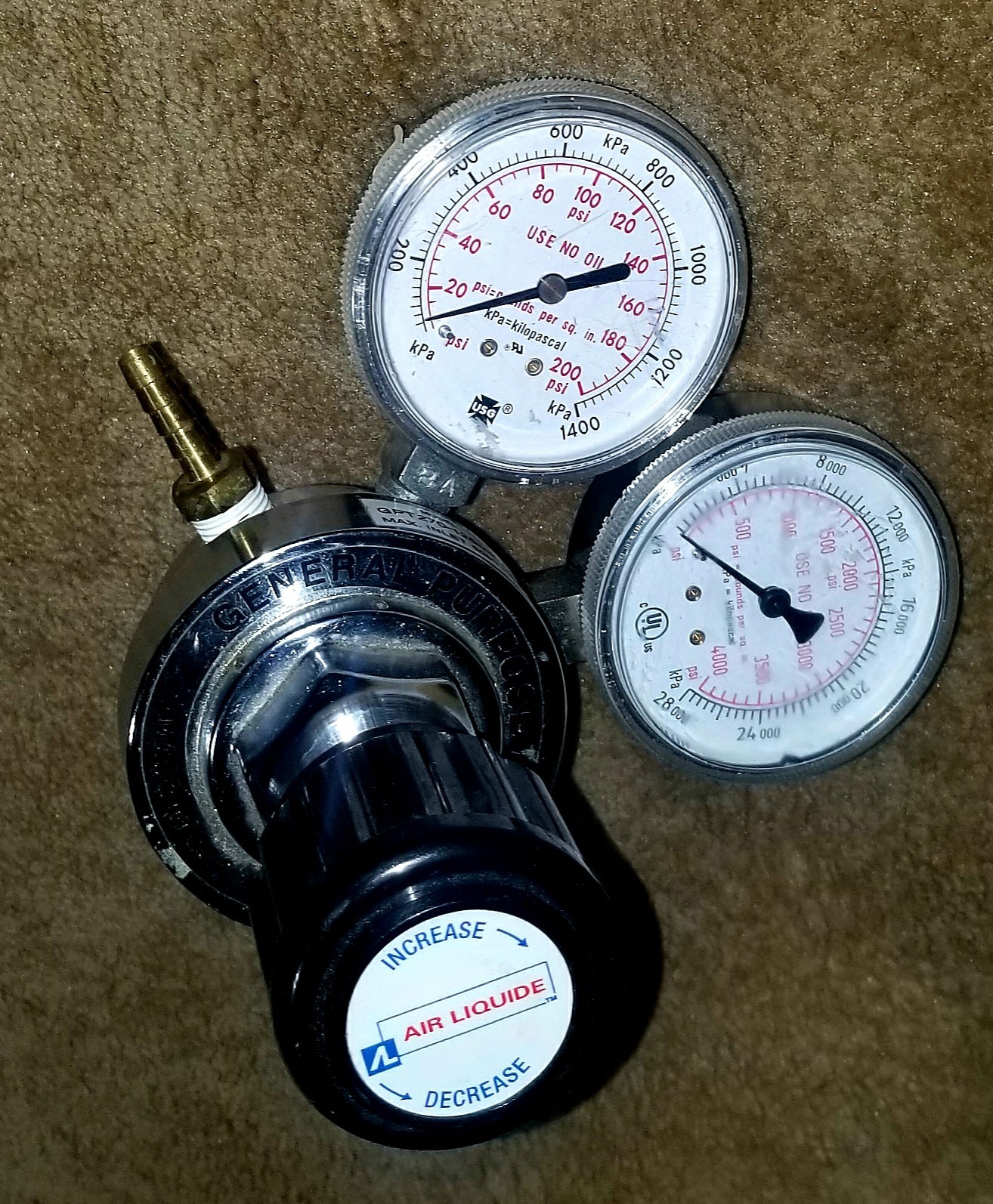 LIQUIDE General Purpose Compressed Gas Air Regulator With Gages GPT270-125-4F-4F