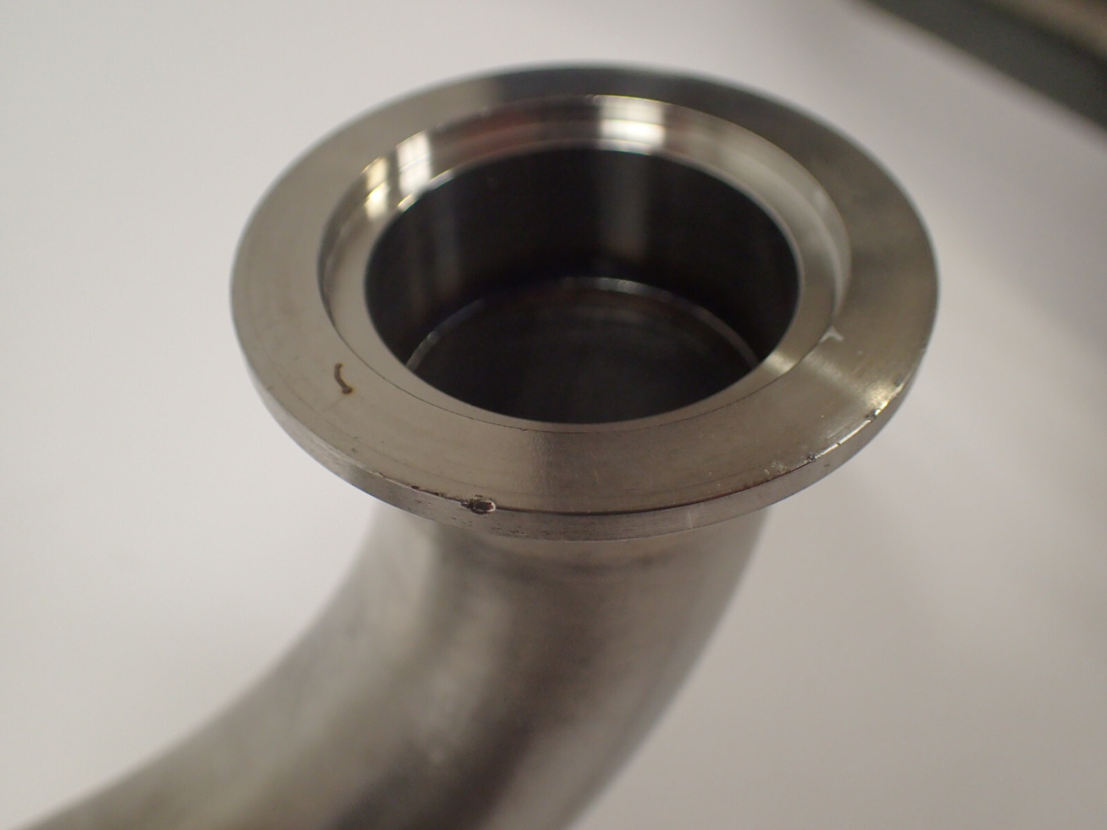 STAINLESS STEEL KF40 CUSTOM 90 DEGREE ELBOW OAL 1000mm(39”) KF40 COMPATIBLE UHV