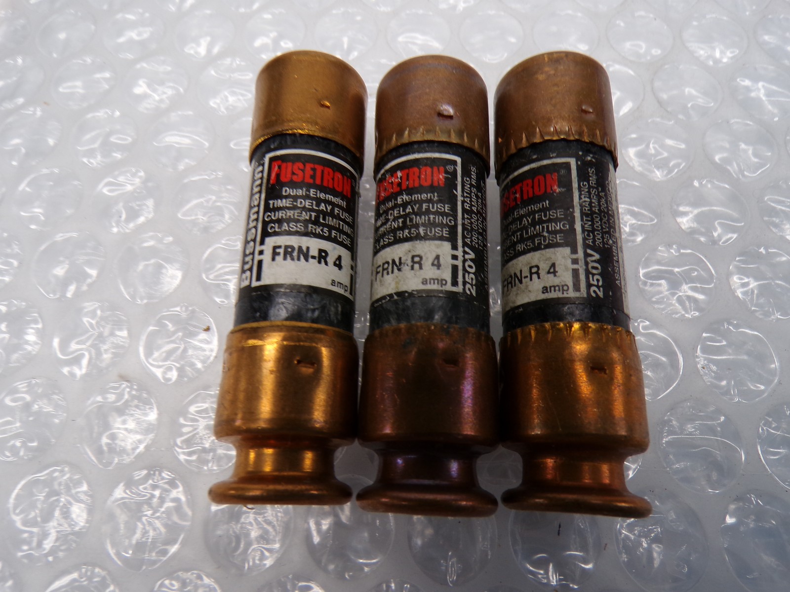 FUSETRON FRN-R-4 FUSE BLACK LOT OF 3 NSNP