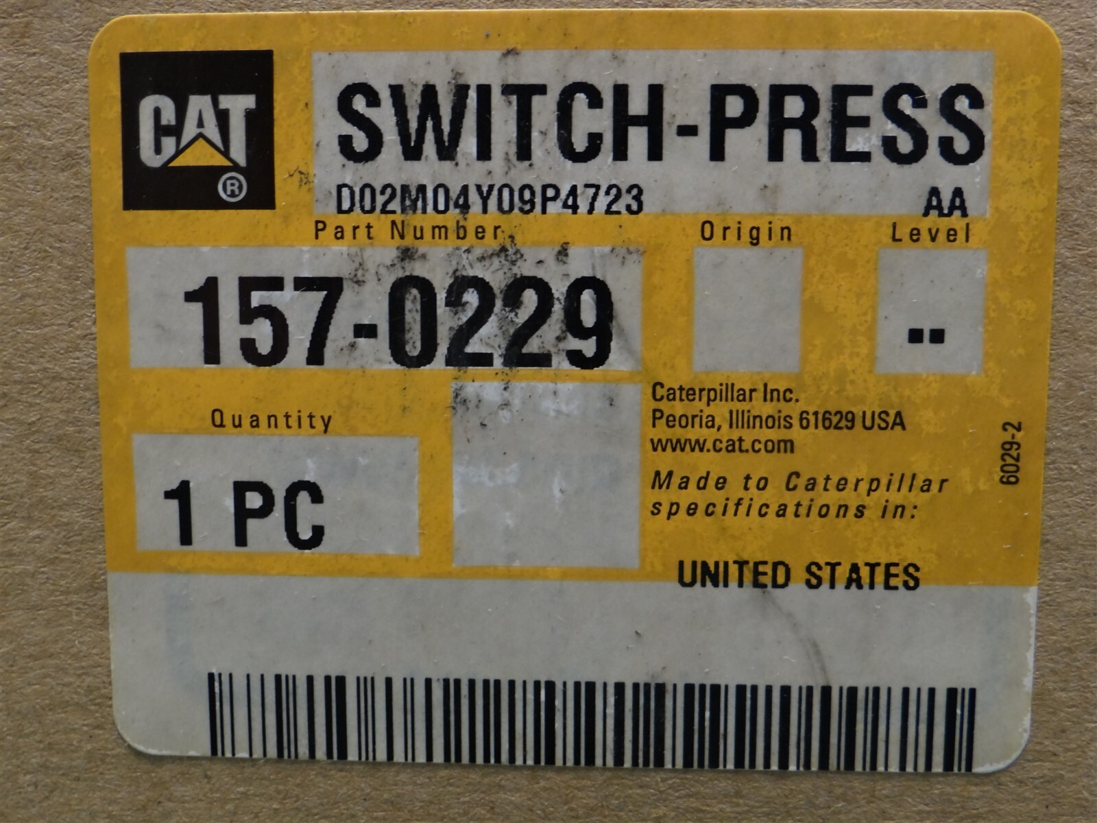 CAT Switch-Press P/N 157-0229, NSN: 5930-01-573-2119, D02M04Y09P4723
