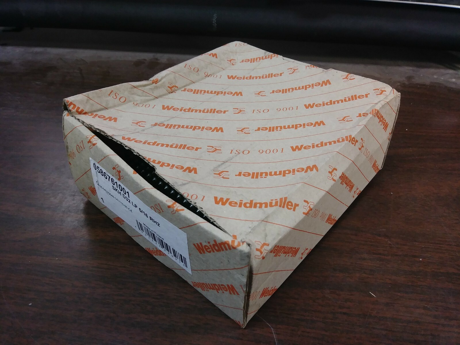 WEIDMULLER 0586761001 CARD EDGE CONNECTOR INTERFACE 4 AMP 250 VOLT NEW IN BOX