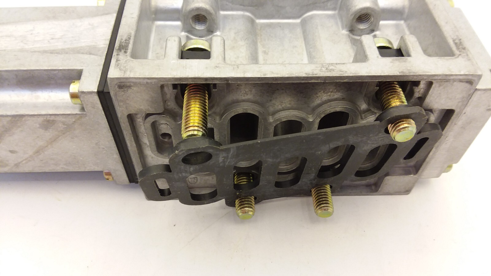 FESTO LR-ZP-B-D-3 INTERMEDIATE PRESSURE REGULATOR 0-12 BAR 0-174 PSI NNB
