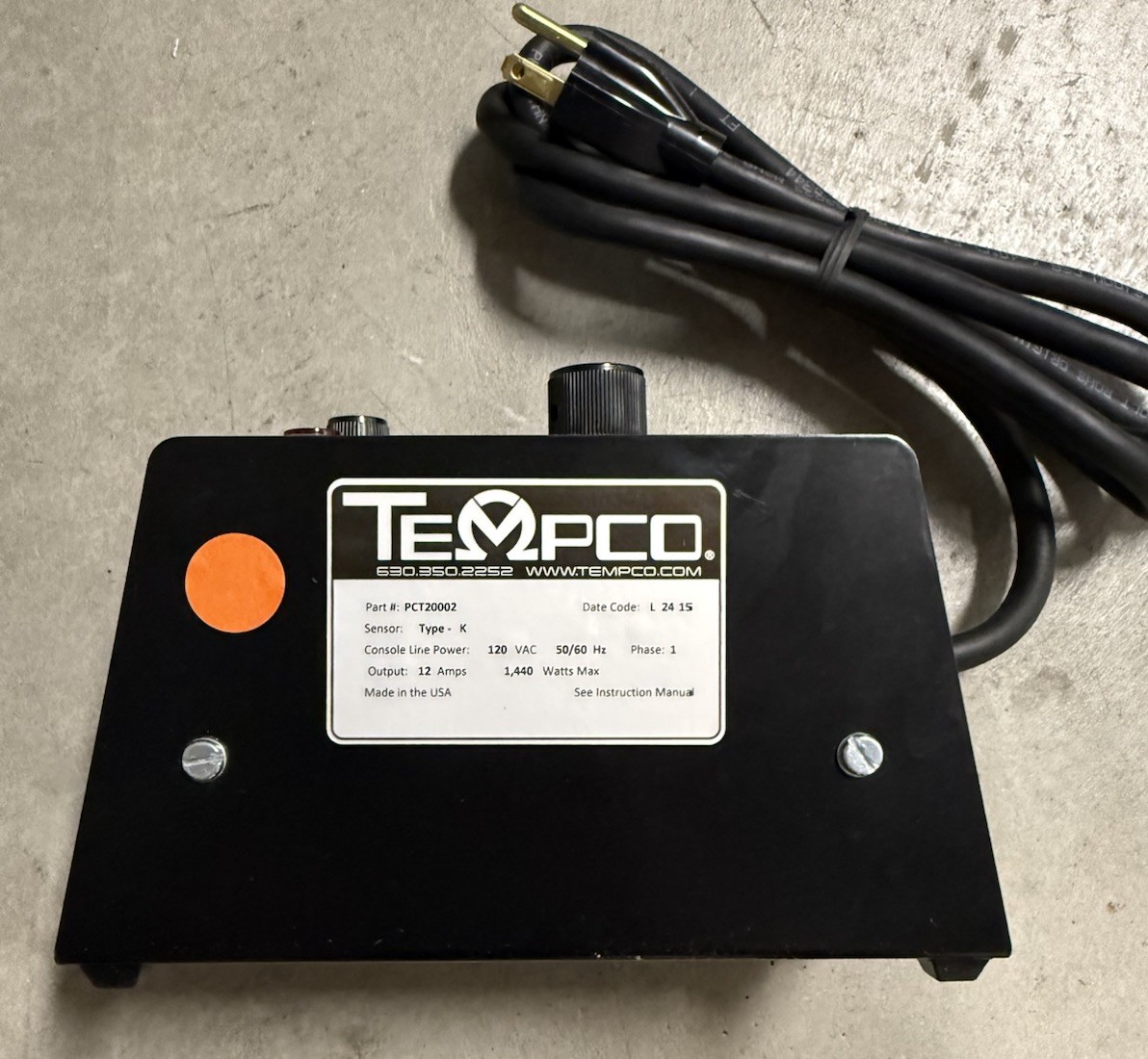 Tempco PCT20002 Temperature Controller Box, 32-1000F, Analog, K Sensor, 120V AC
