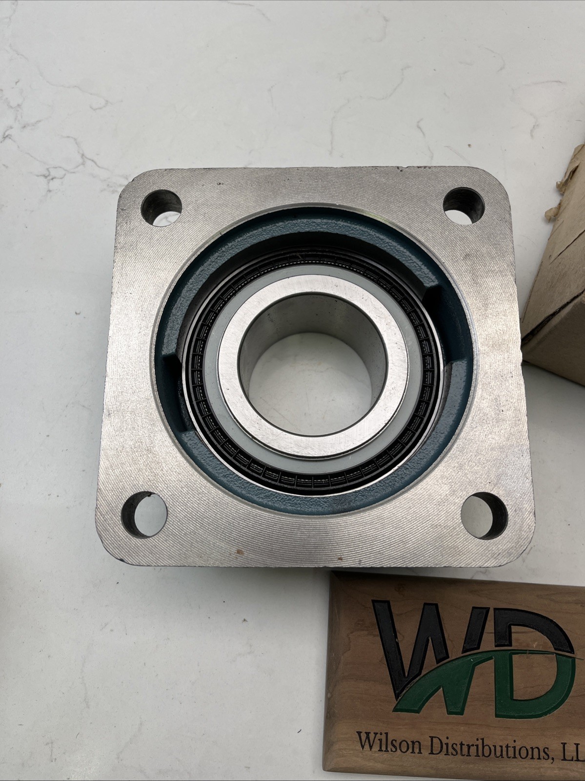 1 NEW DODGE 126196/ 124083 4 BOLT FLANGE W/ SCM 2-15/16″ BORE F4B-SCM-215