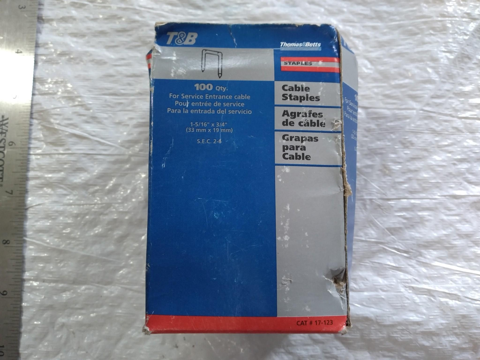 THOMAS & BETTS STAPLE 1-5/16″ X 3/4″ … APROX 100