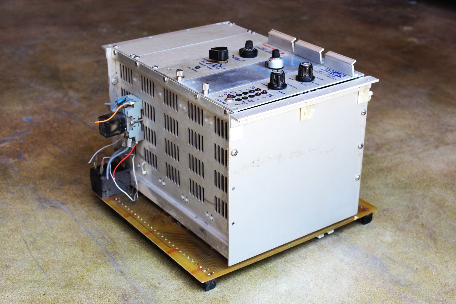 NOV INTEGRATED POWER SYSTEMS IPS POWER SUPPLY 016-002500 MOTHERBOARD SN# 1038