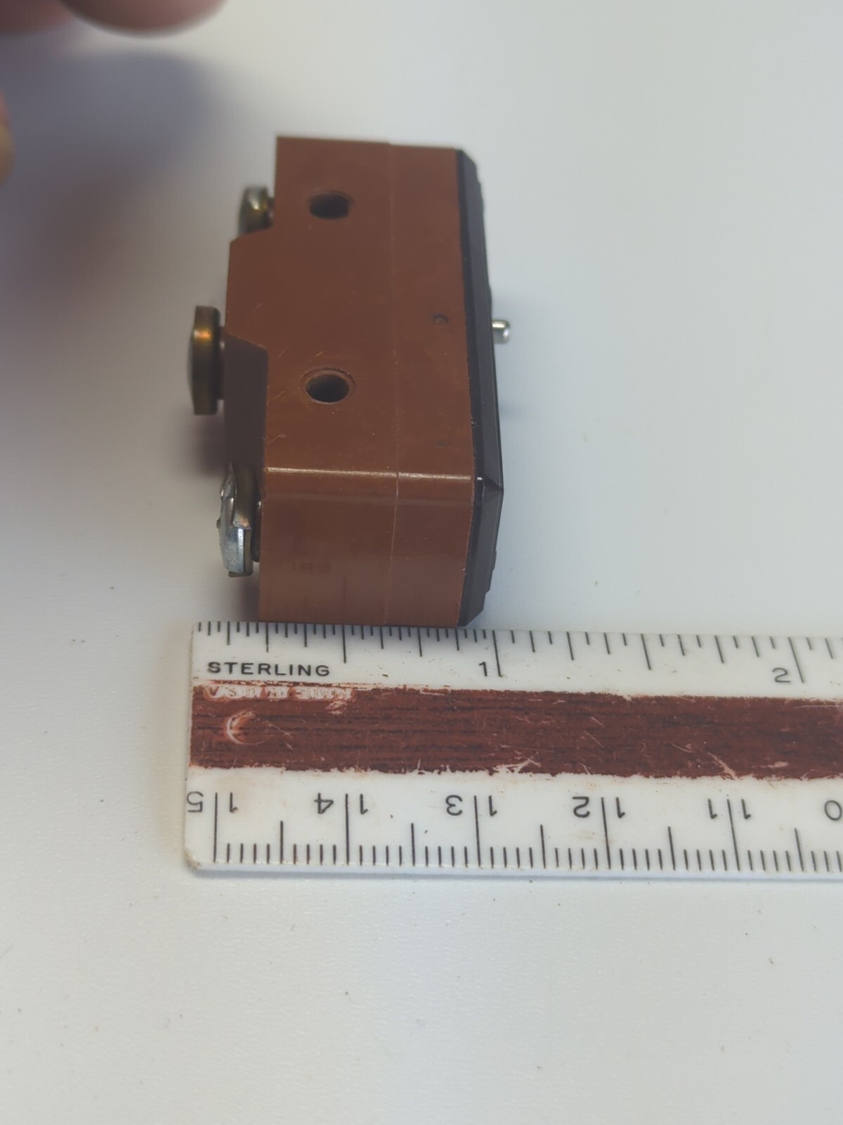 Micro Switch Model 800688 Switch W/Pin Plunger Snap Switch 3 Terminal New No Box