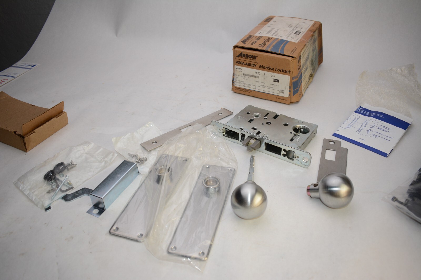 Arrow AM01 BD 26D Passage Mortise Lock – B Knob – D Rose