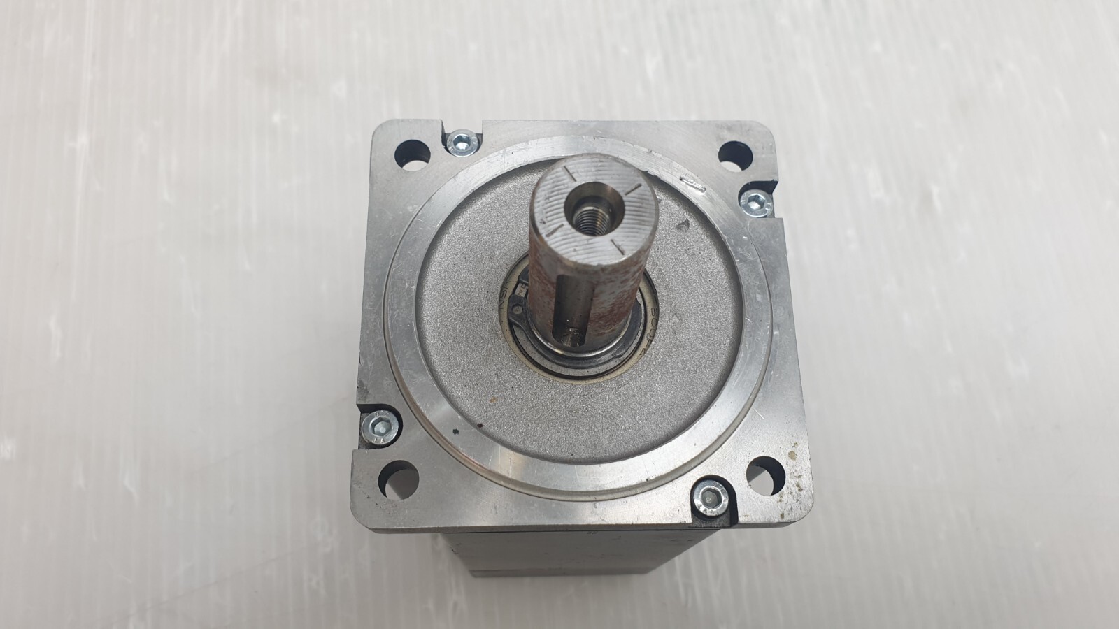 B&R Automation Motor, 8LVA33.N0021D100-0, Rev C0, 2100 RPM, 57V, IP54