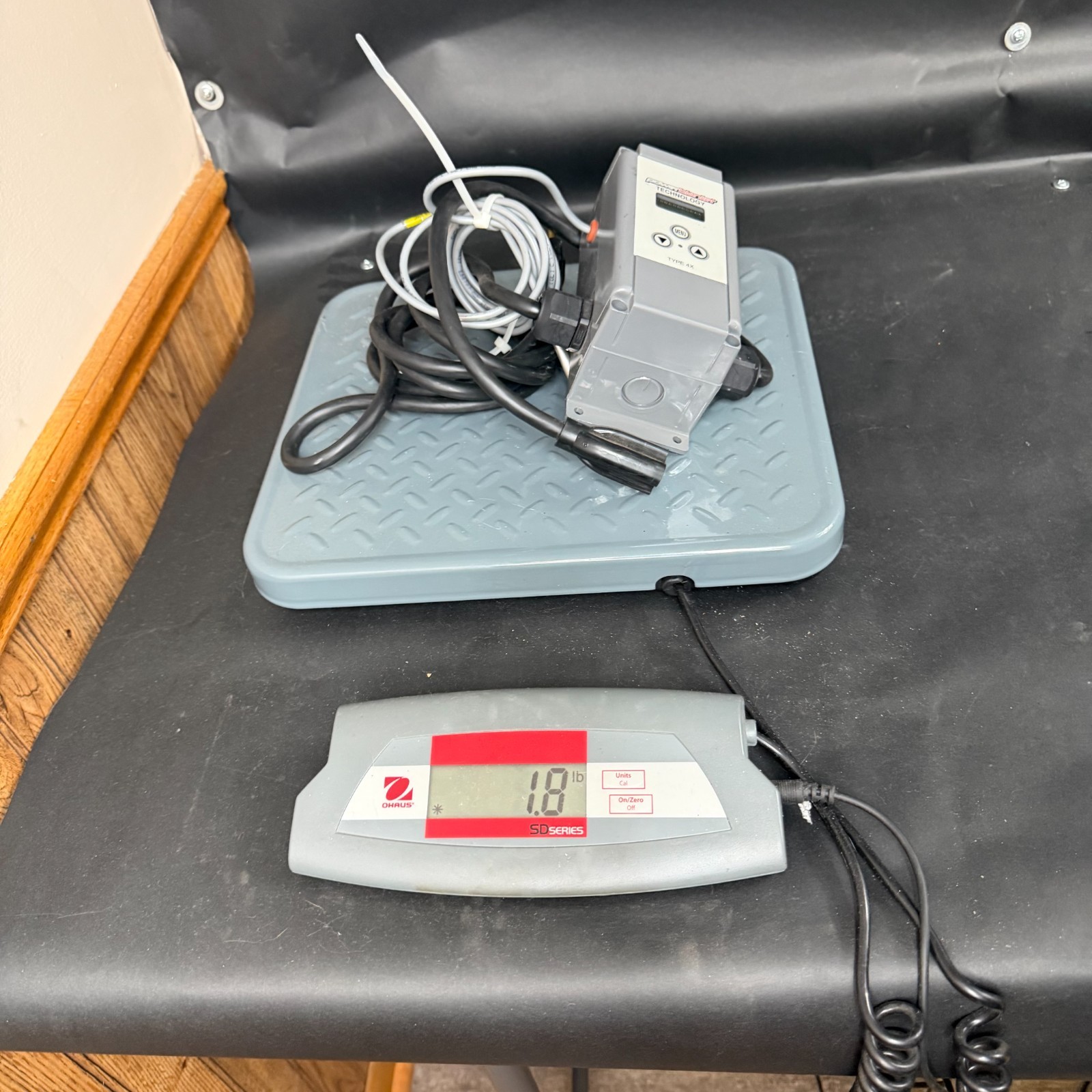 POWER BLANKET TYPE 4X THERMOSTATIC CONTROLLER ($75 OBO)