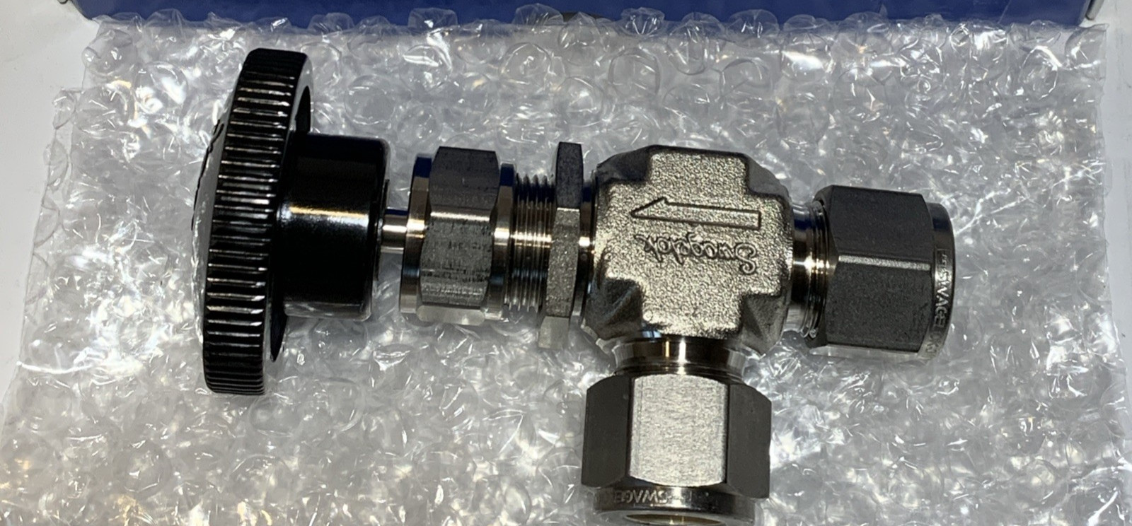 Swagelok SS-1RS8-A 316 stainless steel, integral bonnet angle-pattern needle