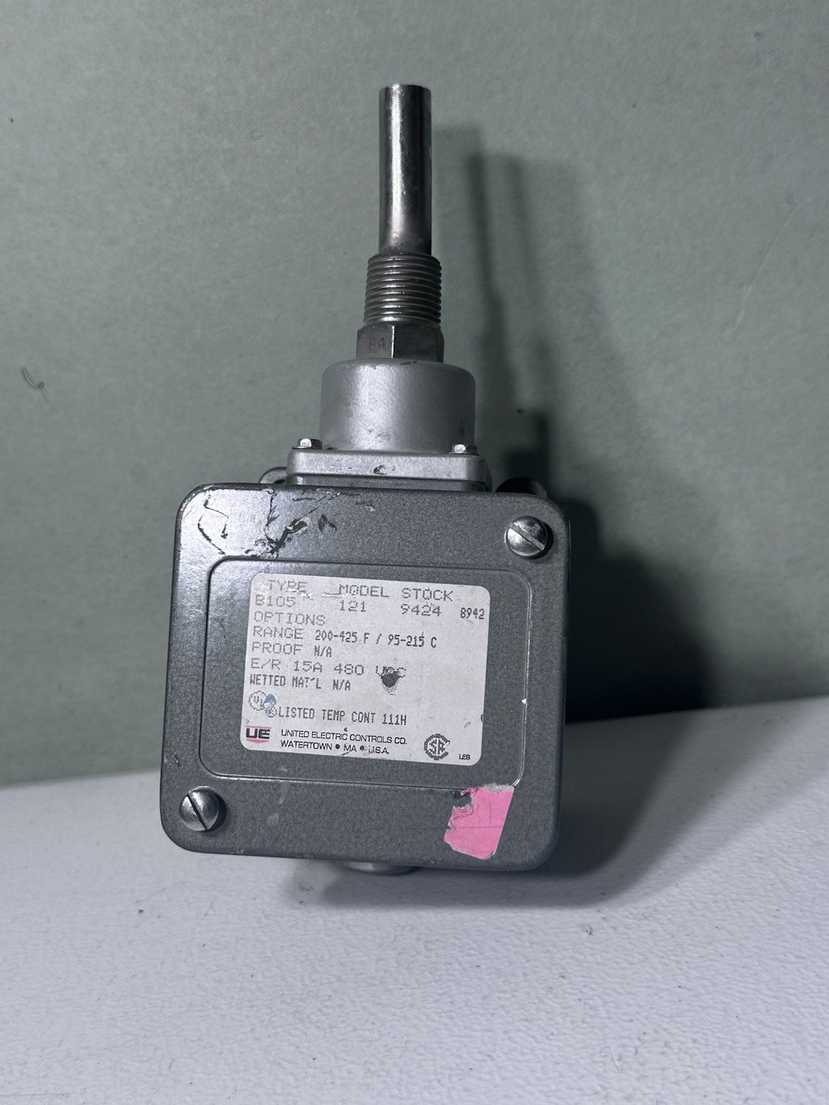 UNITED ELECTRIC THERMOSTATIC SWITCH B105-121