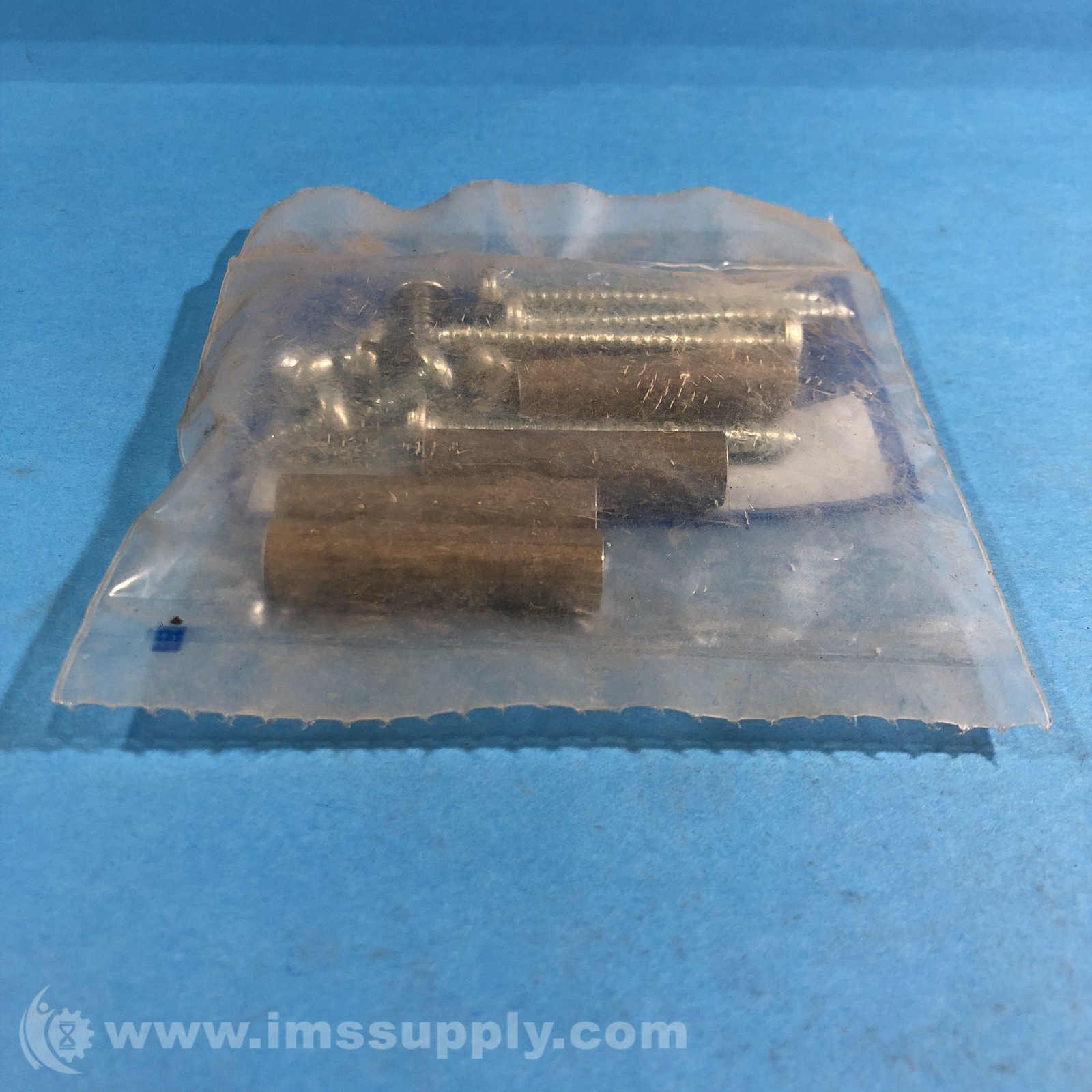 Johnson Controls Spacer Fastener Kit FNFP