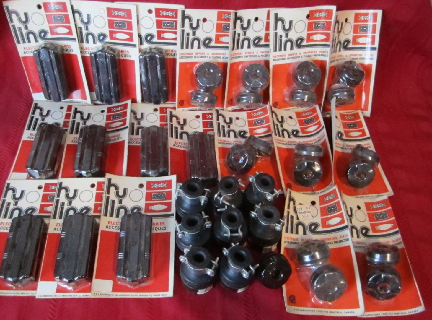 NOS GEM Bakelite Tri-Tap w/Prongs Electrical Plug Rubber Connector Cord Clamp