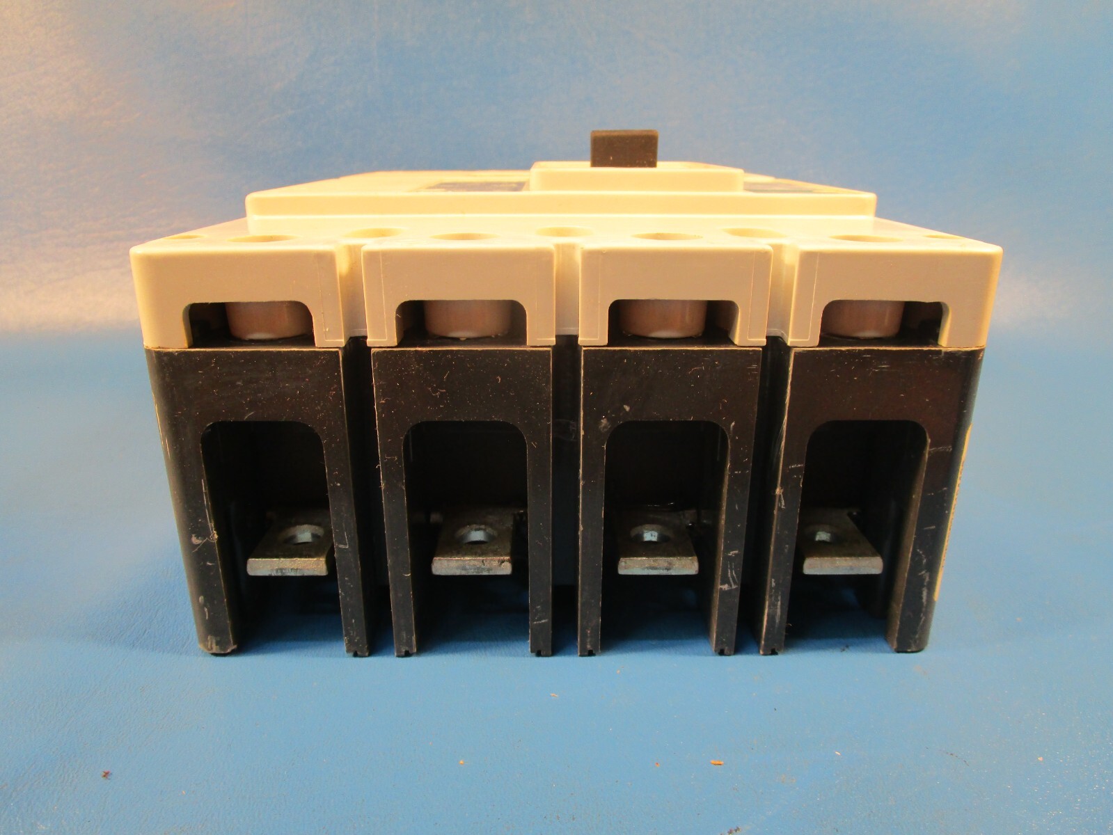Eaton CKDPV4175W, Molded Case Breakers (MCCBs) K 4P 175A 1000V 50/60Hz 3Ph K Fra