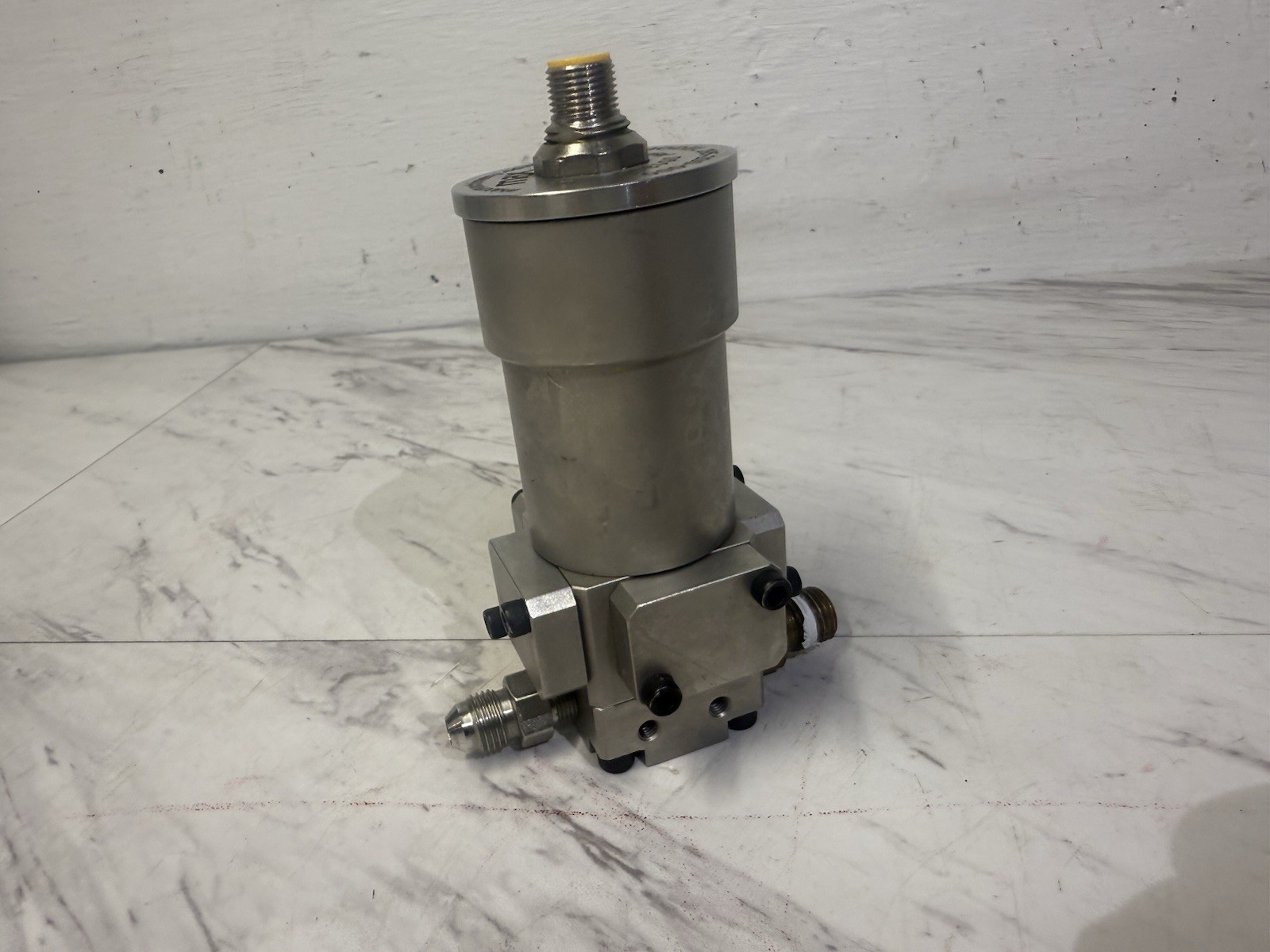 MAX MACHINERY FLOW METER TRANSMITTER 295-200-000 Lightly Used